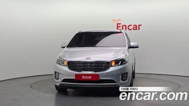 Kia Carnival 2017 thumb 7
