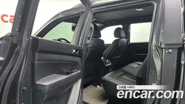 KGM Rexton 2020 thumb 4