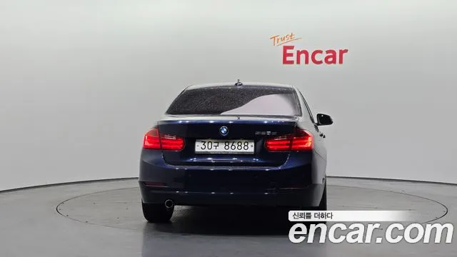 BMW 3 серии 2015 thumb 12
