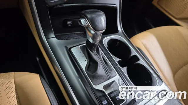 Kia Carnival 2021 thumb 12