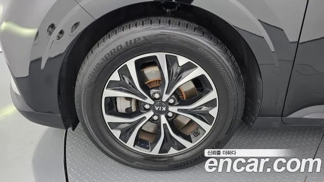Kia Carnival 2021 thumb 6