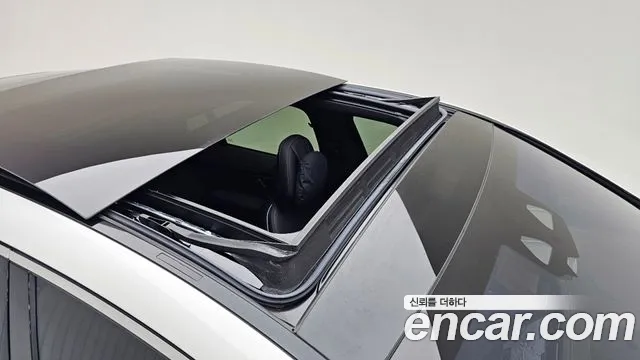 Mercedes-Benz EQS SUV 2024 thumb 11