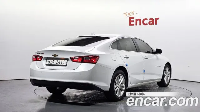 Chevrolet Malibu 2017 thumb 2