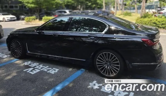 BMW 7 серии 2020 thumb 3