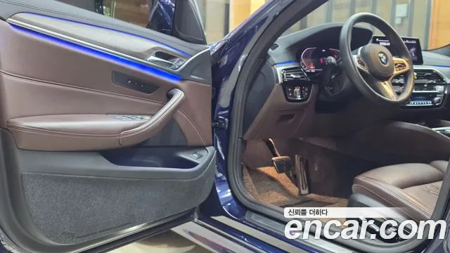 BMW 5 серии 2020 thumb 8