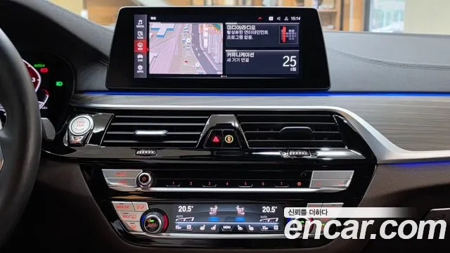 BMW 5 серии 2020 thumb 9