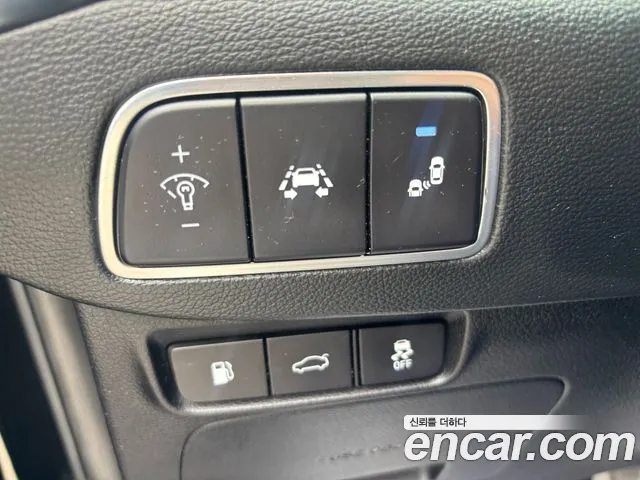 Hyundai Grandeur 2017 thumb 4