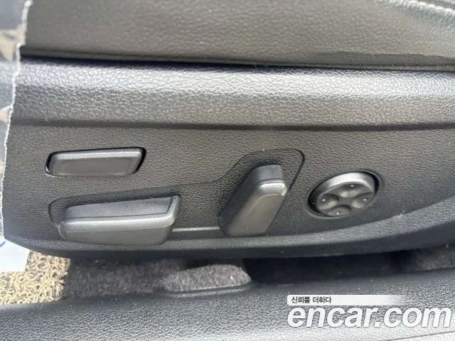 Hyundai Grandeur 2017 thumb 11