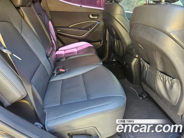 Hyundai Santafe 2016 thumb 6