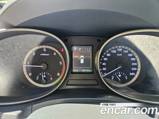 Hyundai Santafe 2016 thumb 5