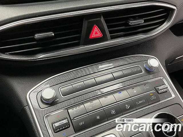 Hyundai Santa Fe 2021 thumb 6