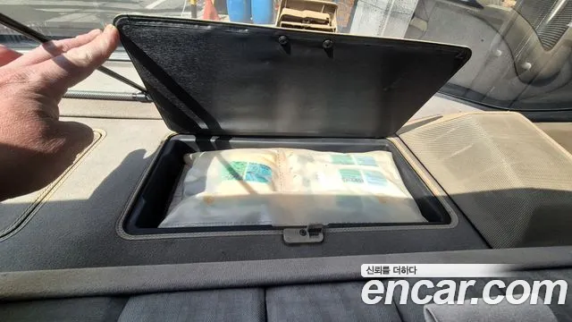 Mercedes-Benz SEL/SEC 1990 thumb 12