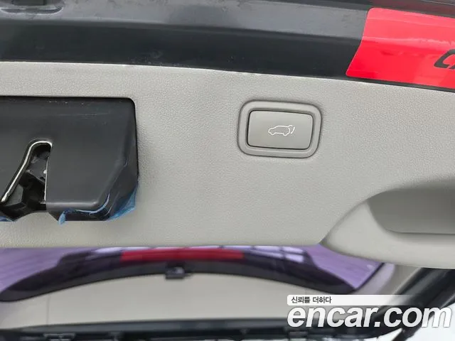 Kia Carnival 2015 thumb 4
