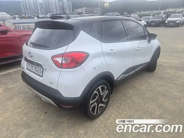 Renault QM3 2017 thumb 2
