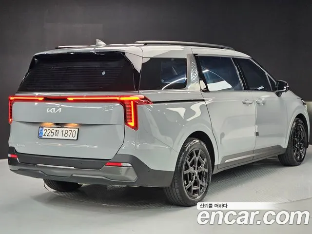 Kia Carnival 2025 thumb 3