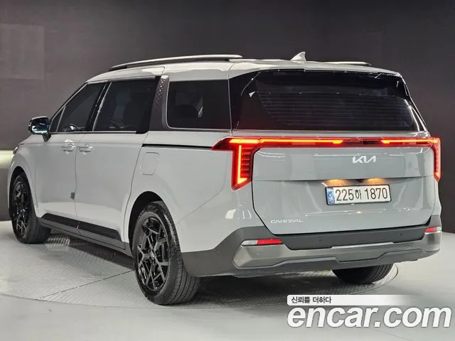 Kia Carnival 2025 thumb 4
