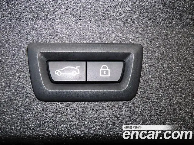 BMW X1 2022 thumb 2
