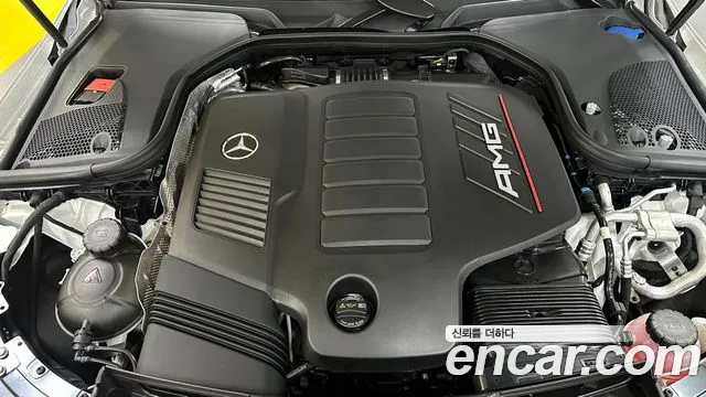 Mercedes-Benz AMG GT 2025 thumb 11