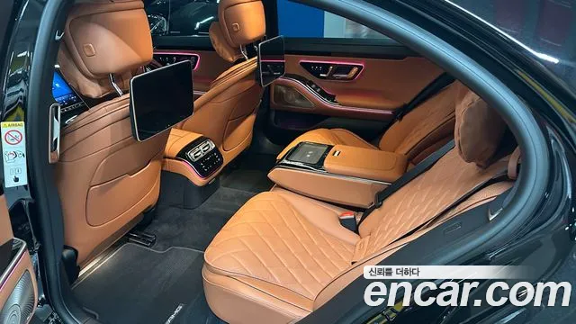 Mercedes-Benz S-Class 2025 thumb 10