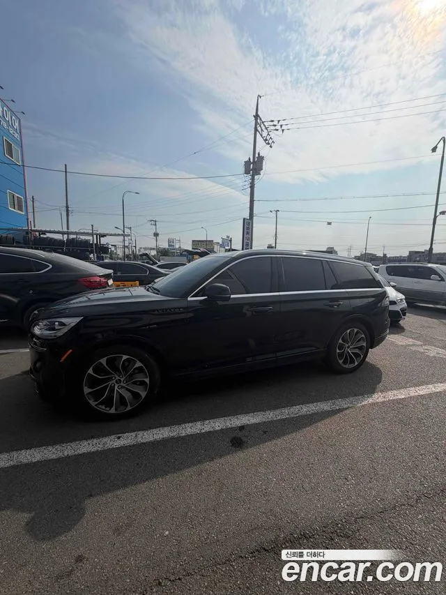 Lincoln Aviator 2021 thumb 10