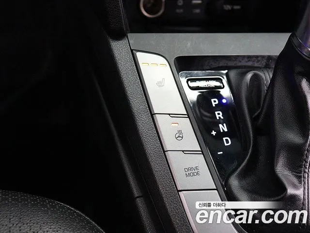 Hyundai Avante 2017 thumb 4