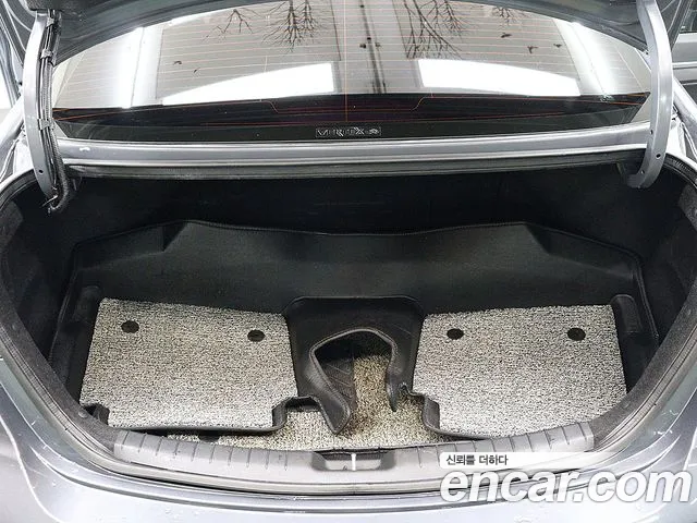 Hyundai Avante 2017 thumb 11
