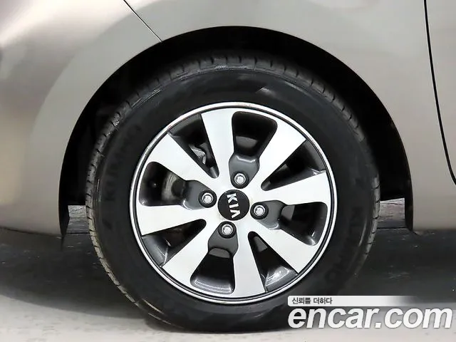 Kia Morning 2014 thumb 9