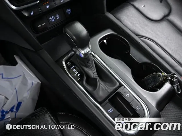 Hyundai Santa Fe 2019 thumb 4