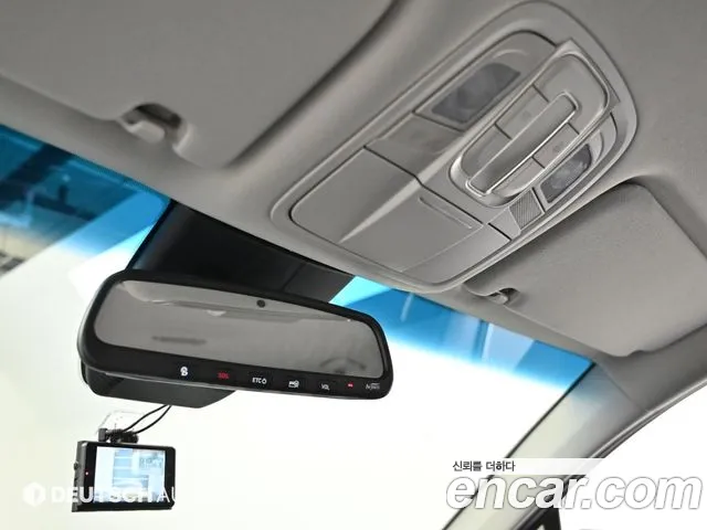 Hyundai Santa Fe 2019 thumb 5