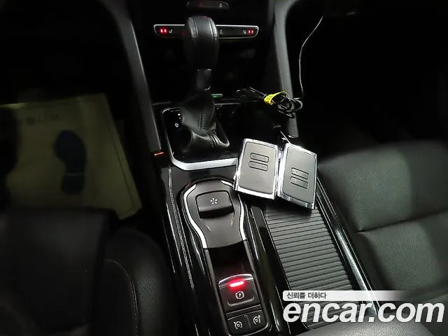 Renault SM6 2016 thumb 9