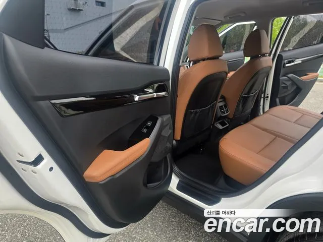 Kia Seltos 2023 thumb 2