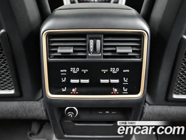 Porsche Cayenne 2024 thumb 2