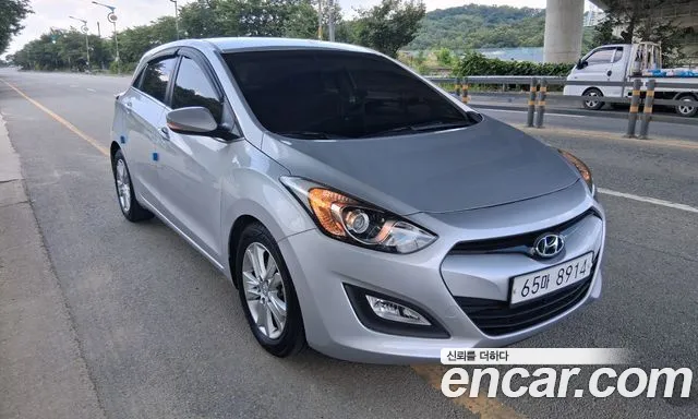 Hyundai i30 2014 thumb 11