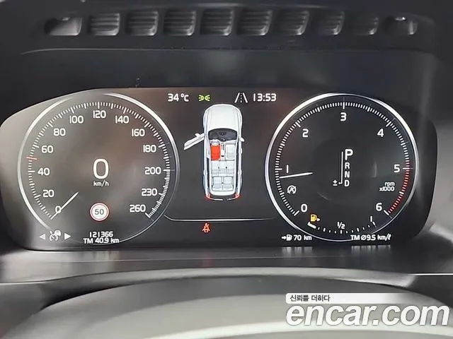 Volvo XC90 2018 thumb 6