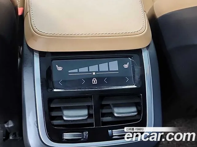 Volvo XC90 2018 thumb 5