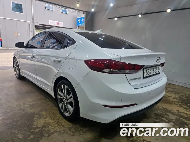 Hyundai Avante 2018 thumb 5