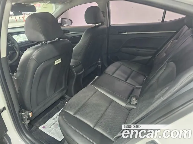 Hyundai Avante 2018 thumb 11