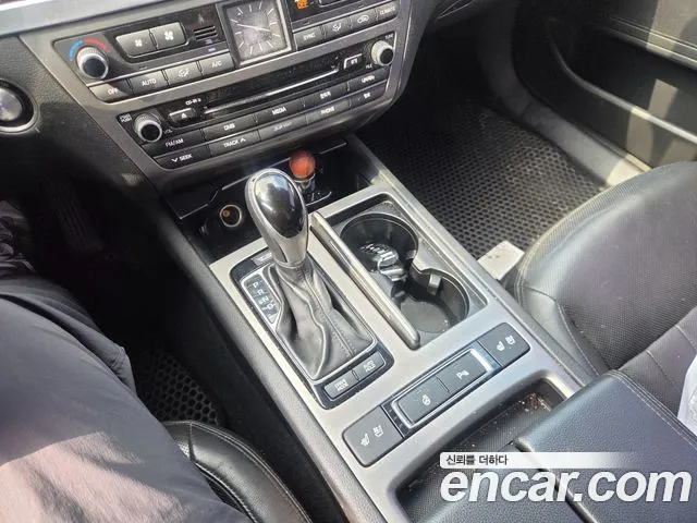 Hyundai Genesis 2016 thumb 11