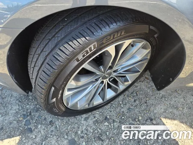 Hyundai Genesis 2016 thumb 2