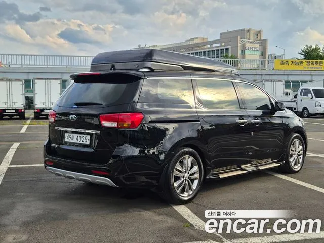 Kia Carnival 2017 thumb 5