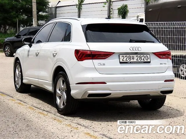 Audi Q3 2020 thumb 9