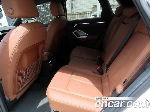 Audi Q3 2020 thumb 12