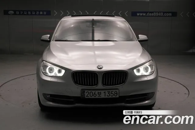 BMW 5 серии Gran Turismo 2011 thumb 11