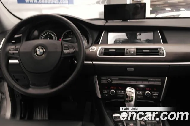 BMW 5 серии Gran Turismo 2011 thumb 2
