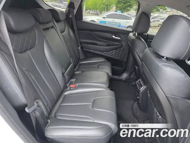 Hyundai Santa Fe 2020 thumb 4