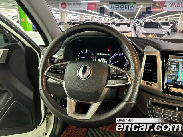 KGM Rexton 2018 thumb 2
