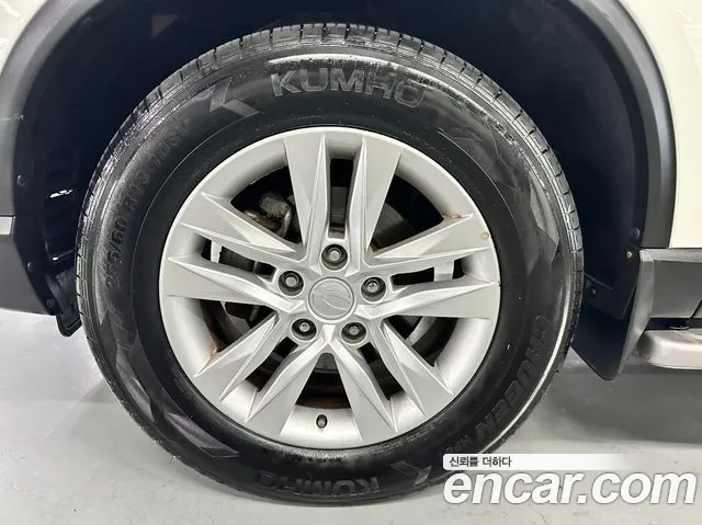 KGM Rexton 2018 thumb 11
