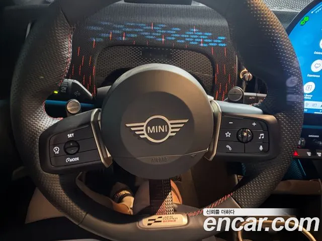 Mini Cooper 2024 thumb 5