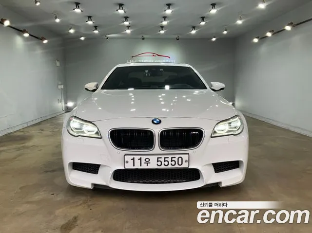 BMW M5 2015 thumb 11
