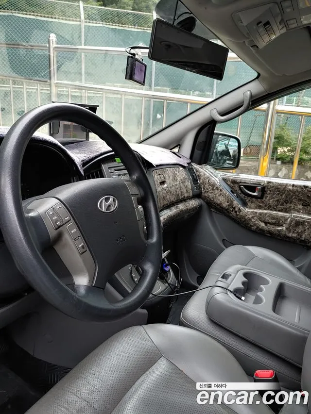 Hyundai Staria 2012 thumb 2